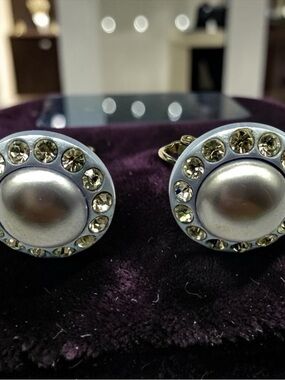 MCM Faux Pearl Rhinestone Halo Clip On Button Style Earrings Something Blue READ